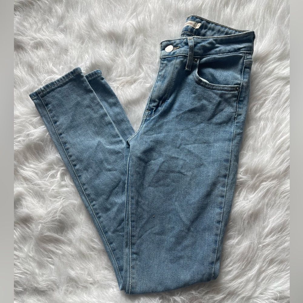 Levis 721 High Rise Skinny Jeans